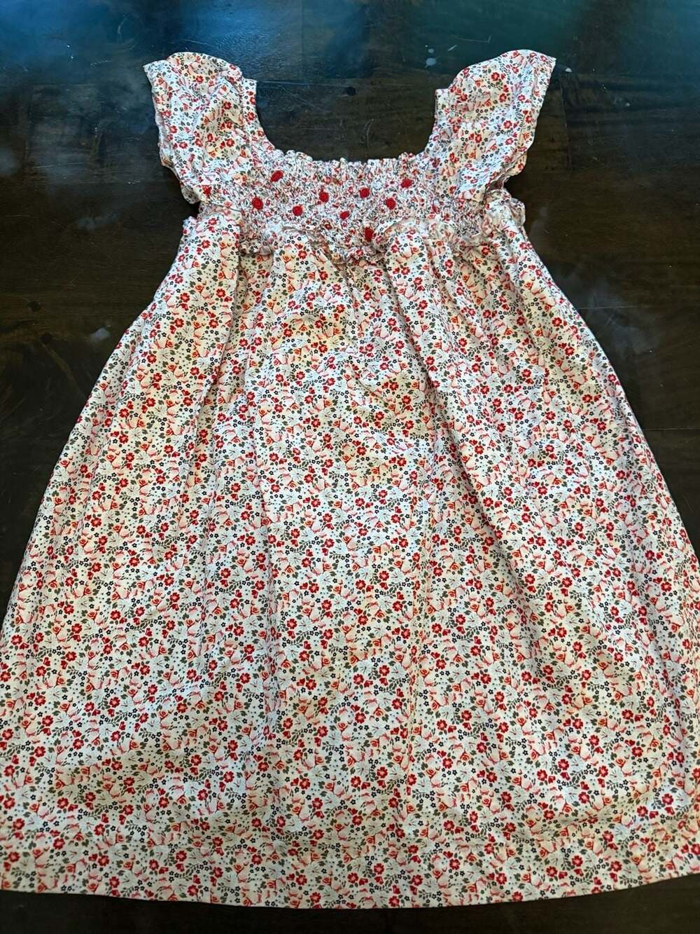 Nordstrom Red and White Floral Smocked Flutter Sleeve Dress Size 7 girls